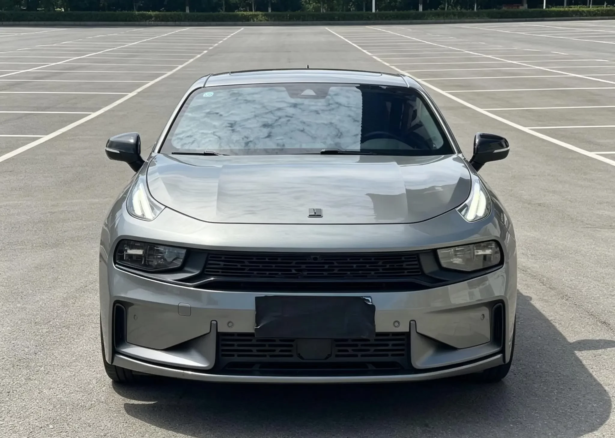 Lynk & Co 03