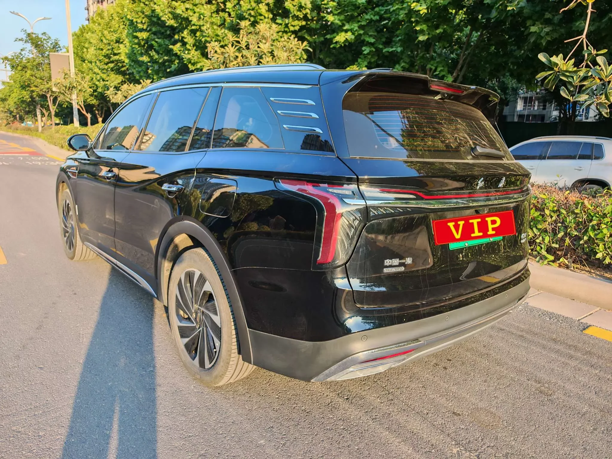 Hongqi HS7 PHEV
