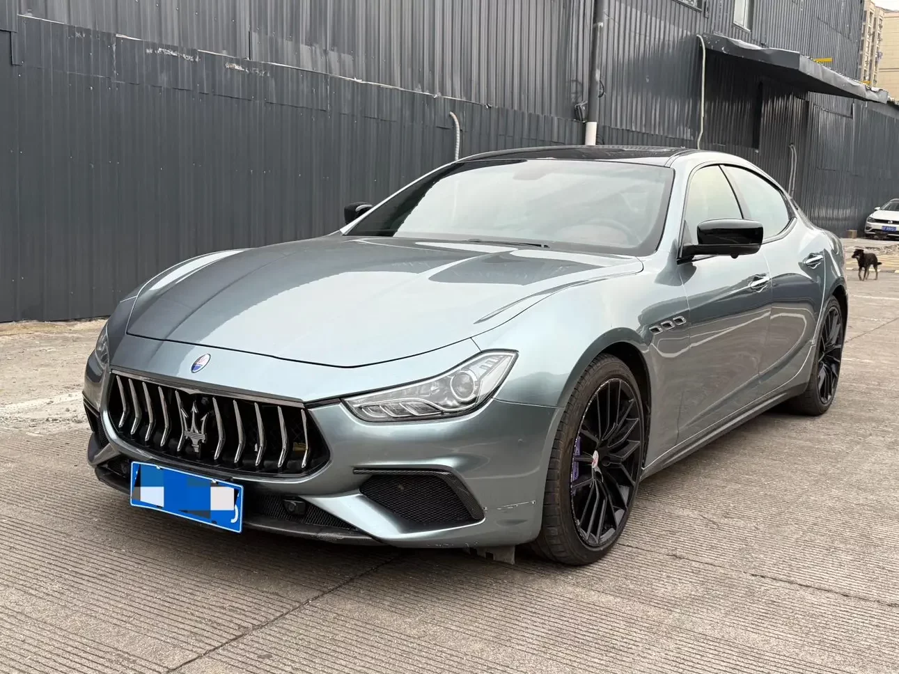 Maserati Ghibli  из Китая