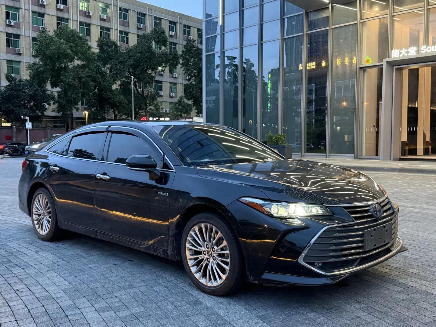 Toyota Avalon