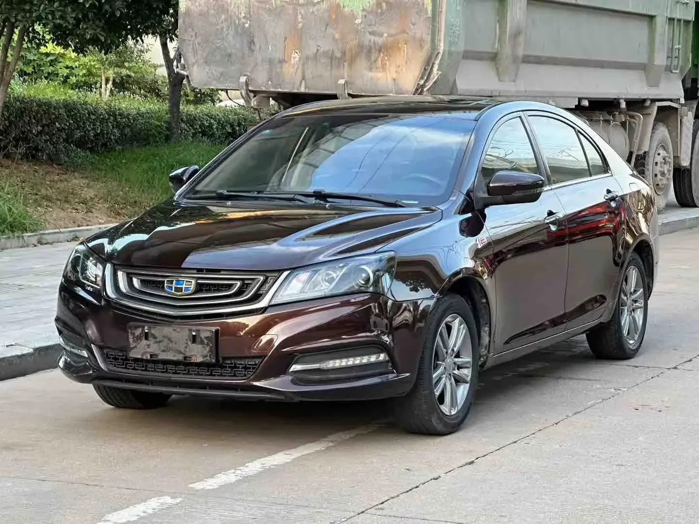 Geely emgrand  из Китая