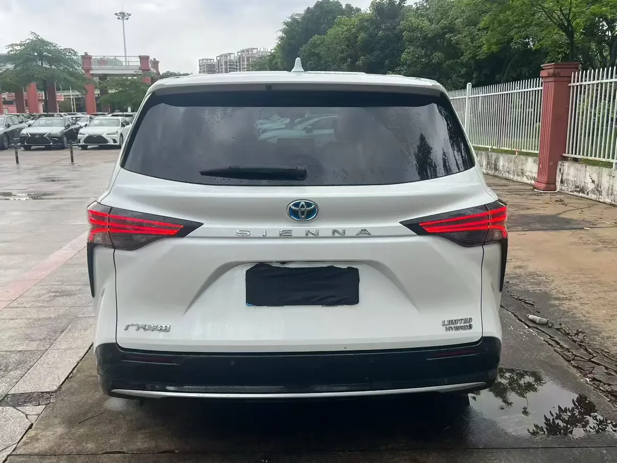Toyota Sienna