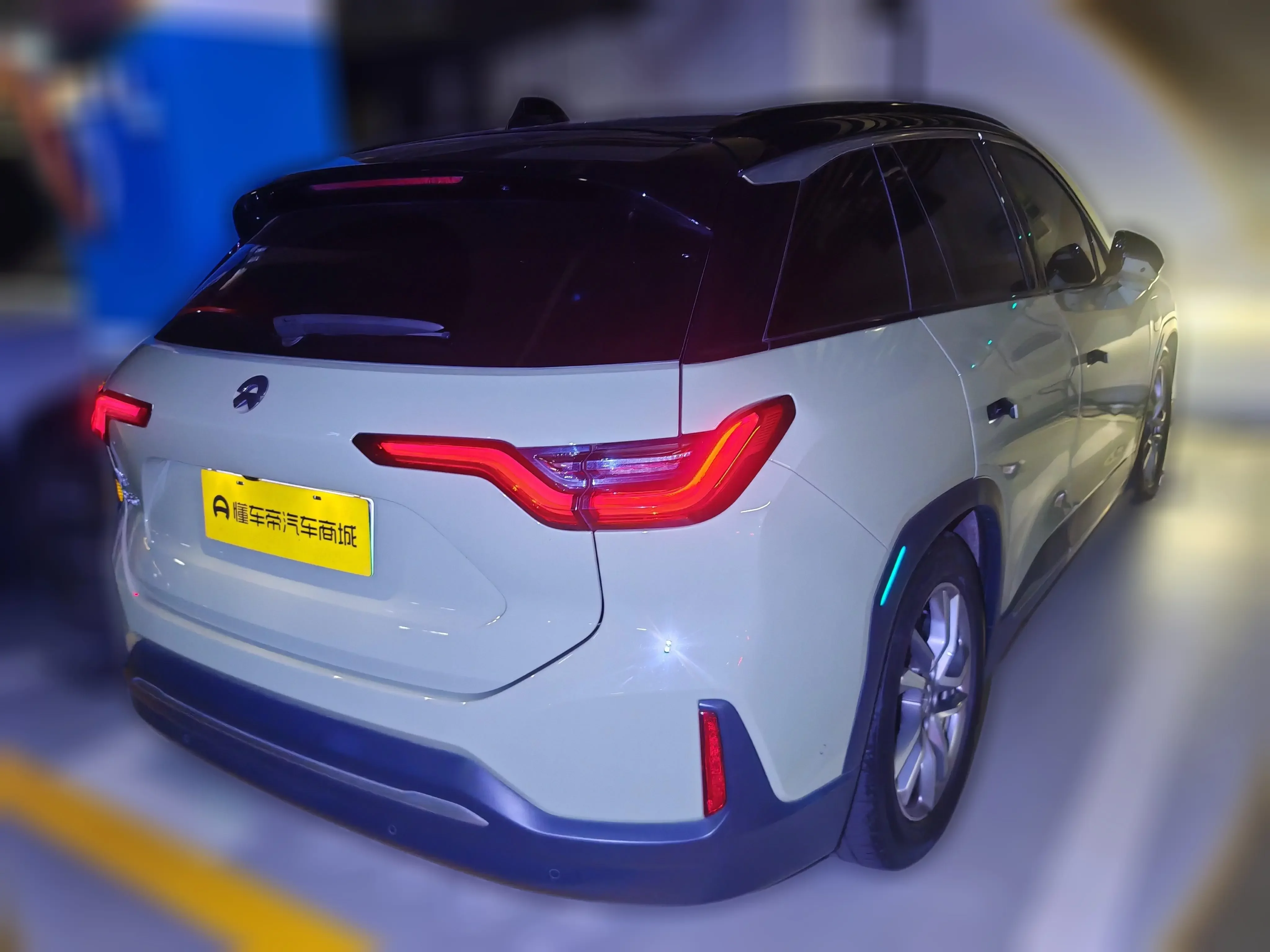 NIO ES6