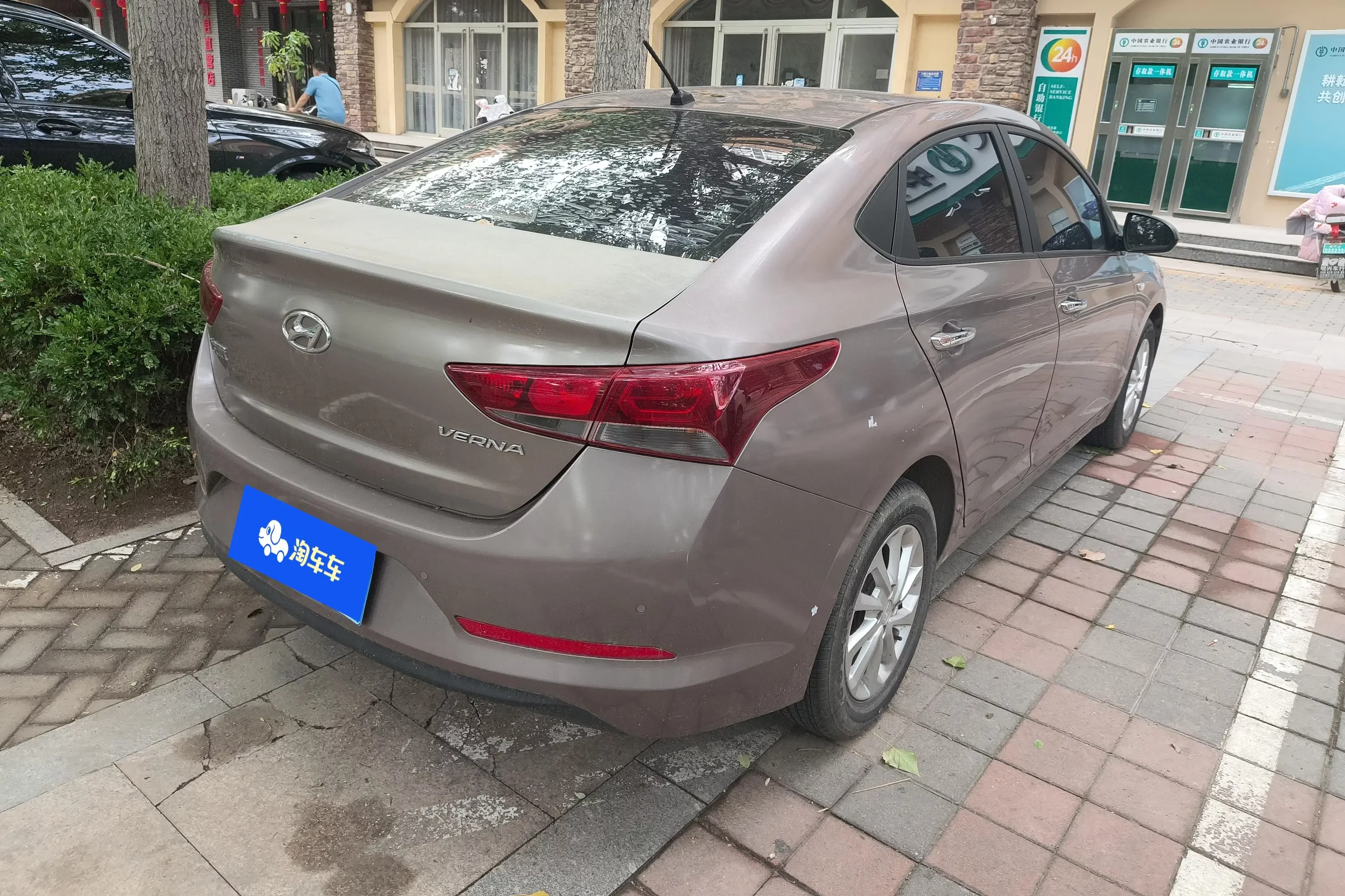 Hyundai Accept