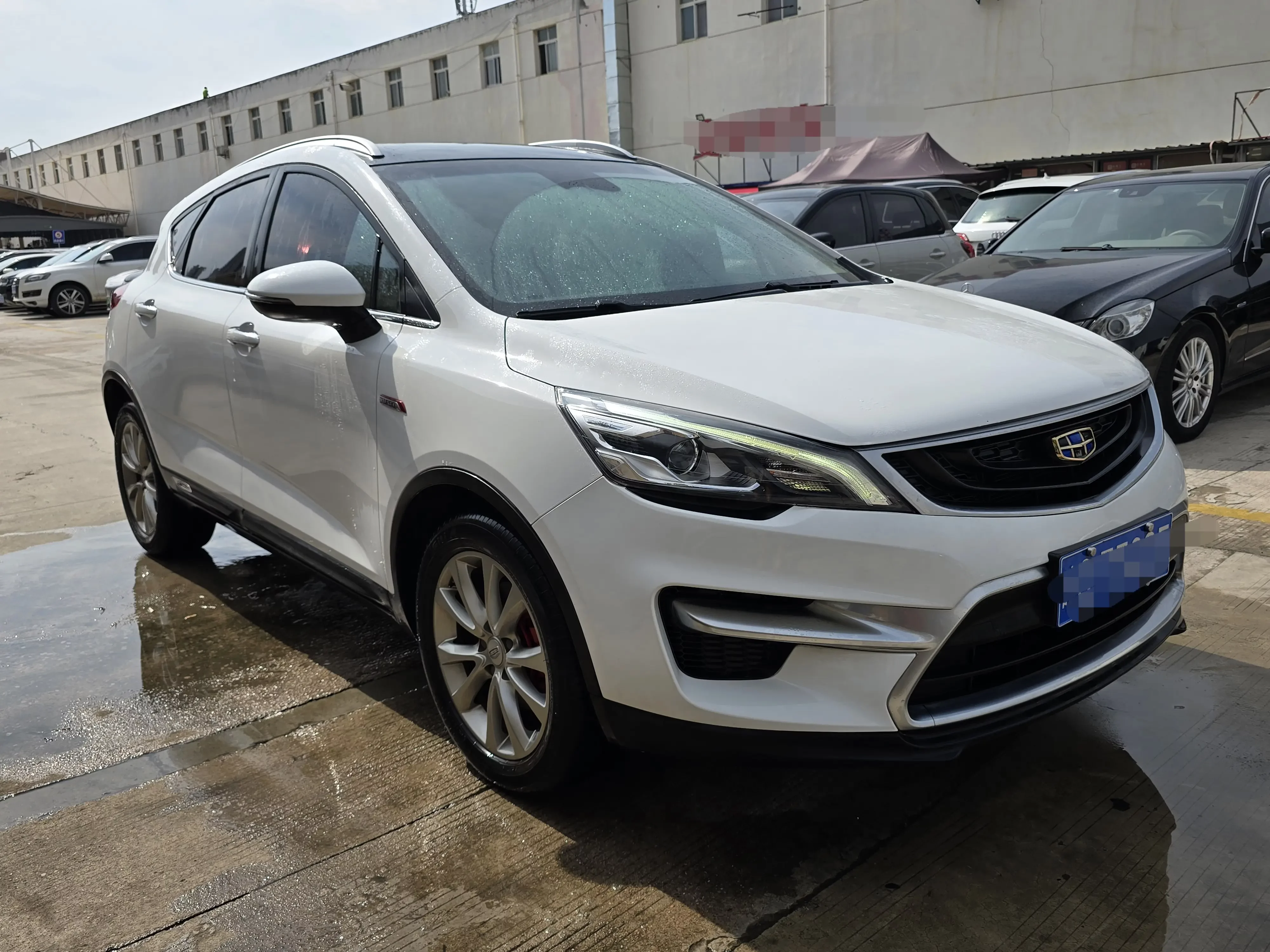 Geely Emgrand GS