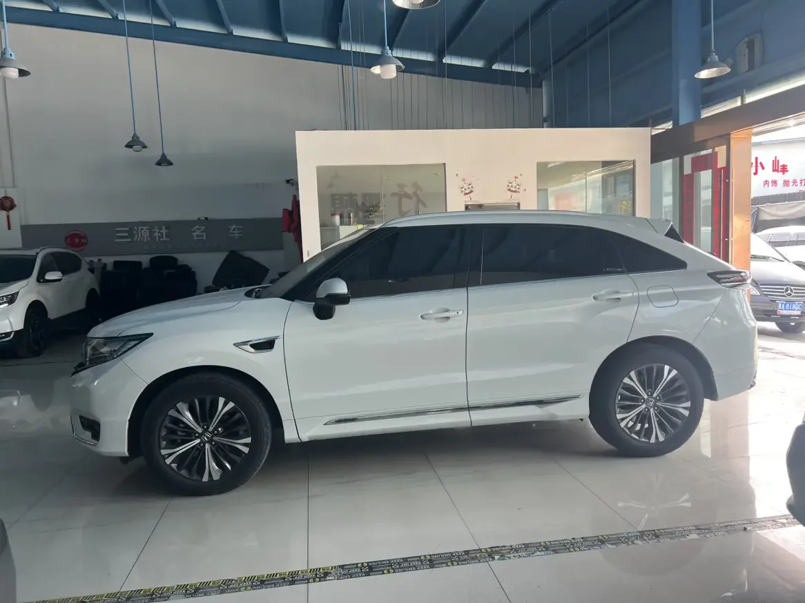 Honda UR-V