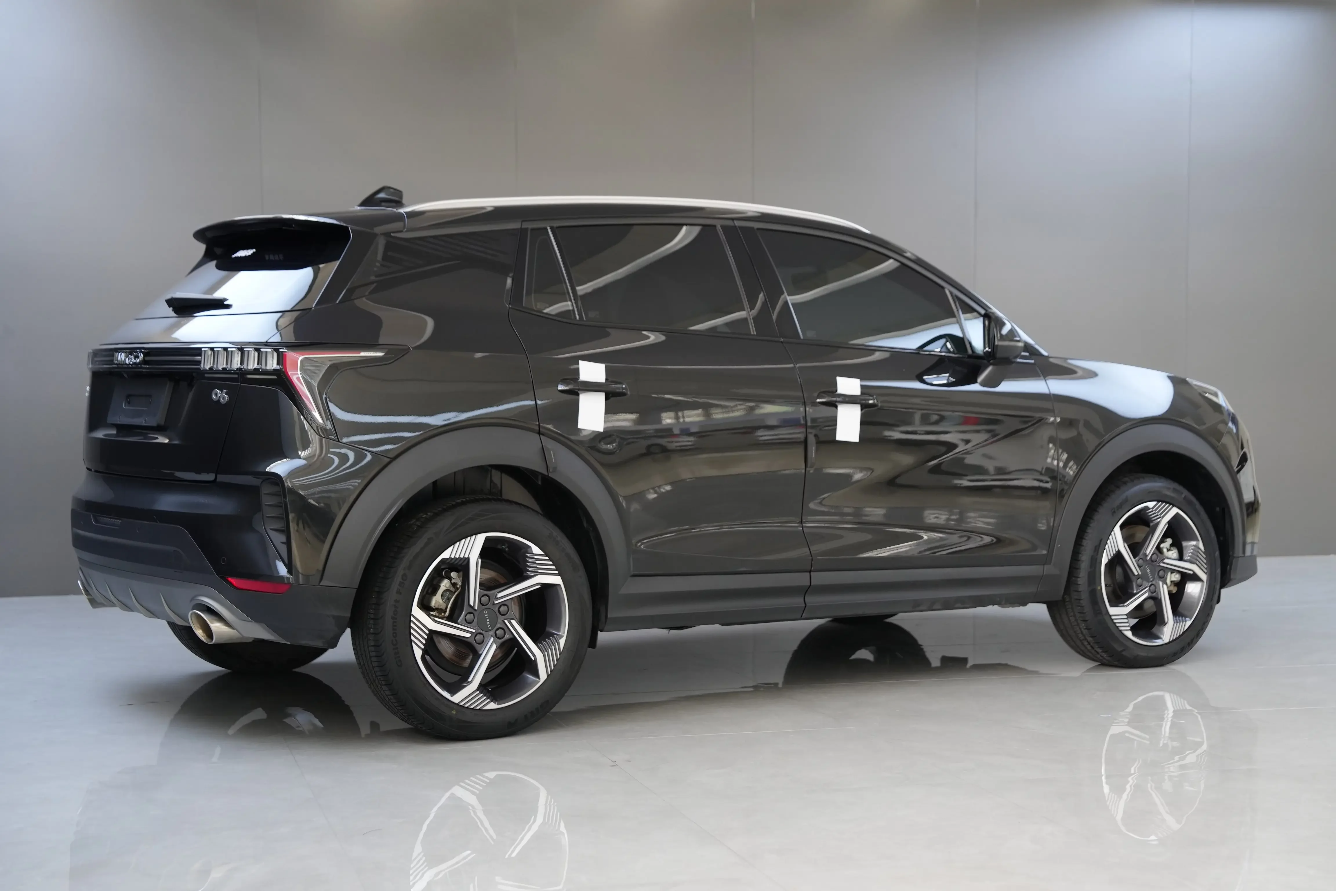 Lynk & Co 06