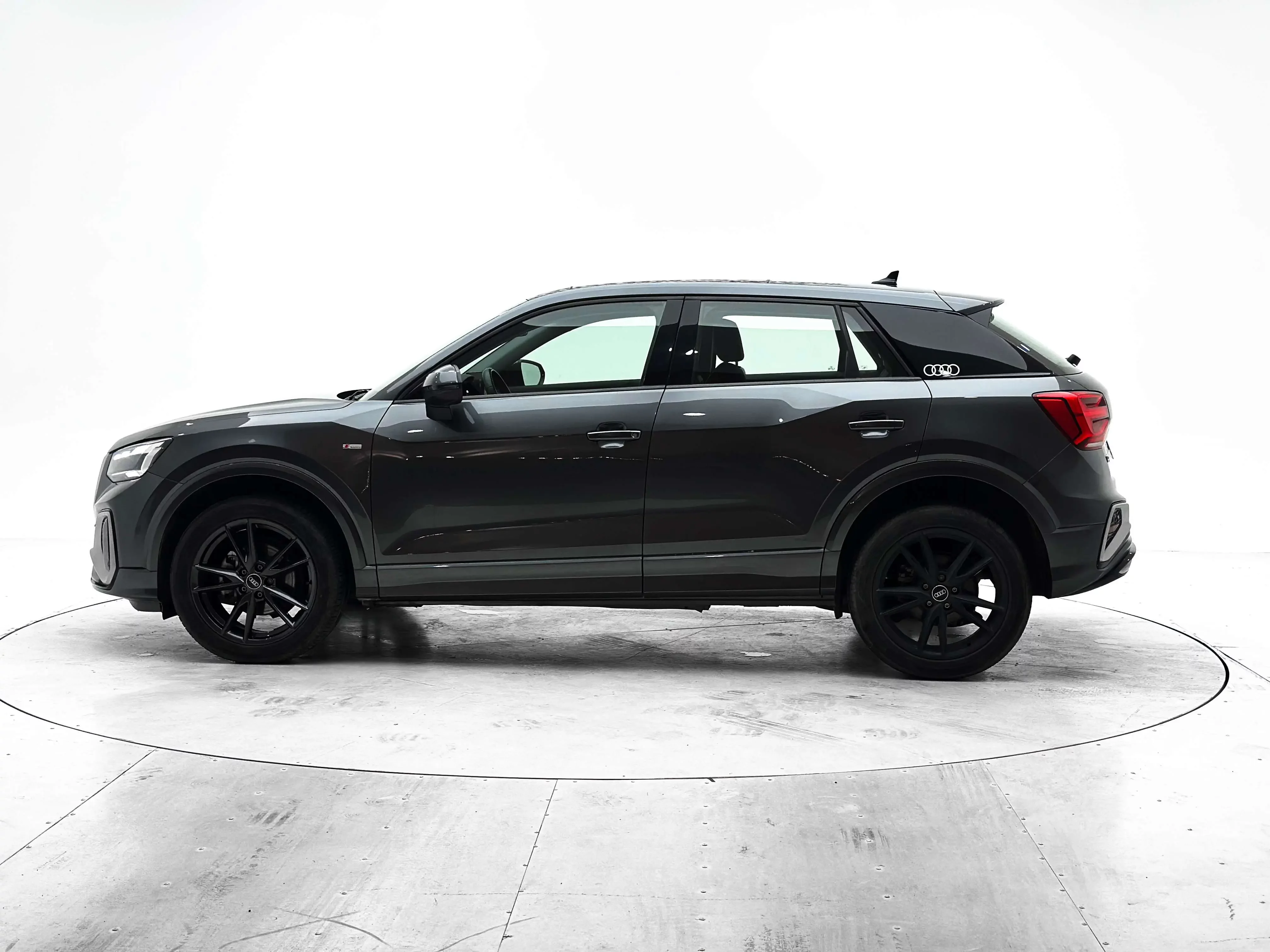 Audi Q2L