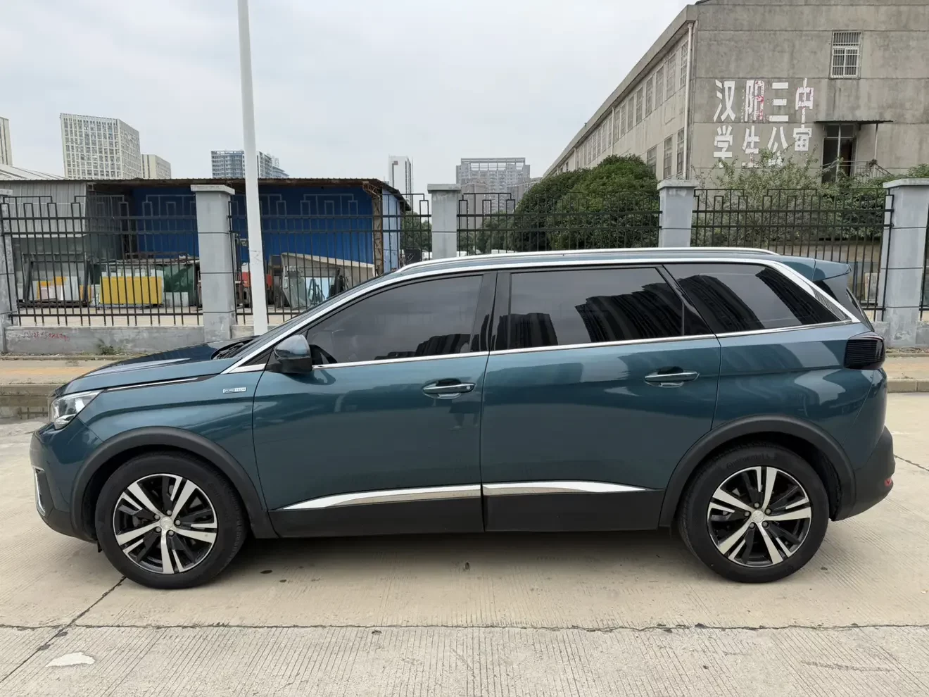 Peugeot 5008