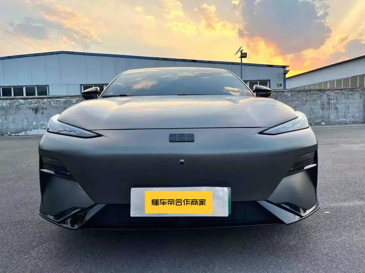 Geely Galaxy E8