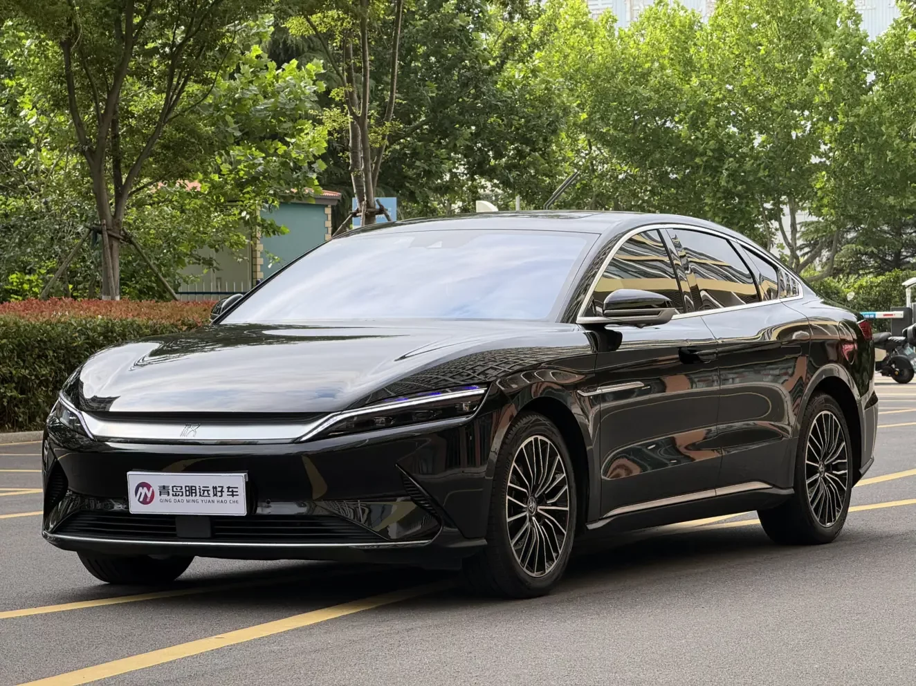 BYD Han EV
