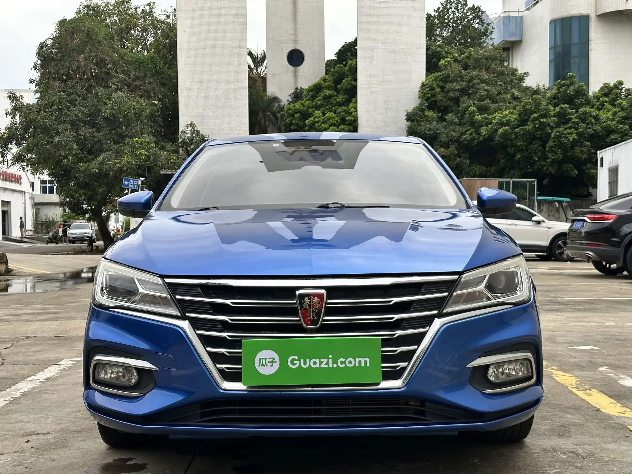 Roewe i5