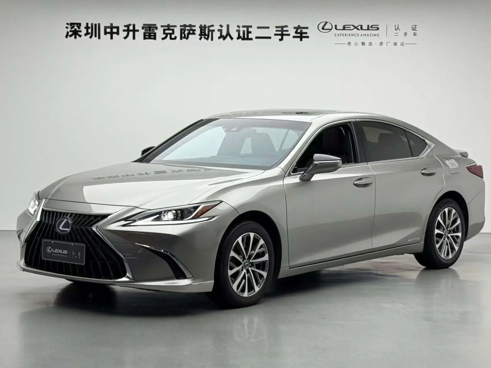 LEXUS ES