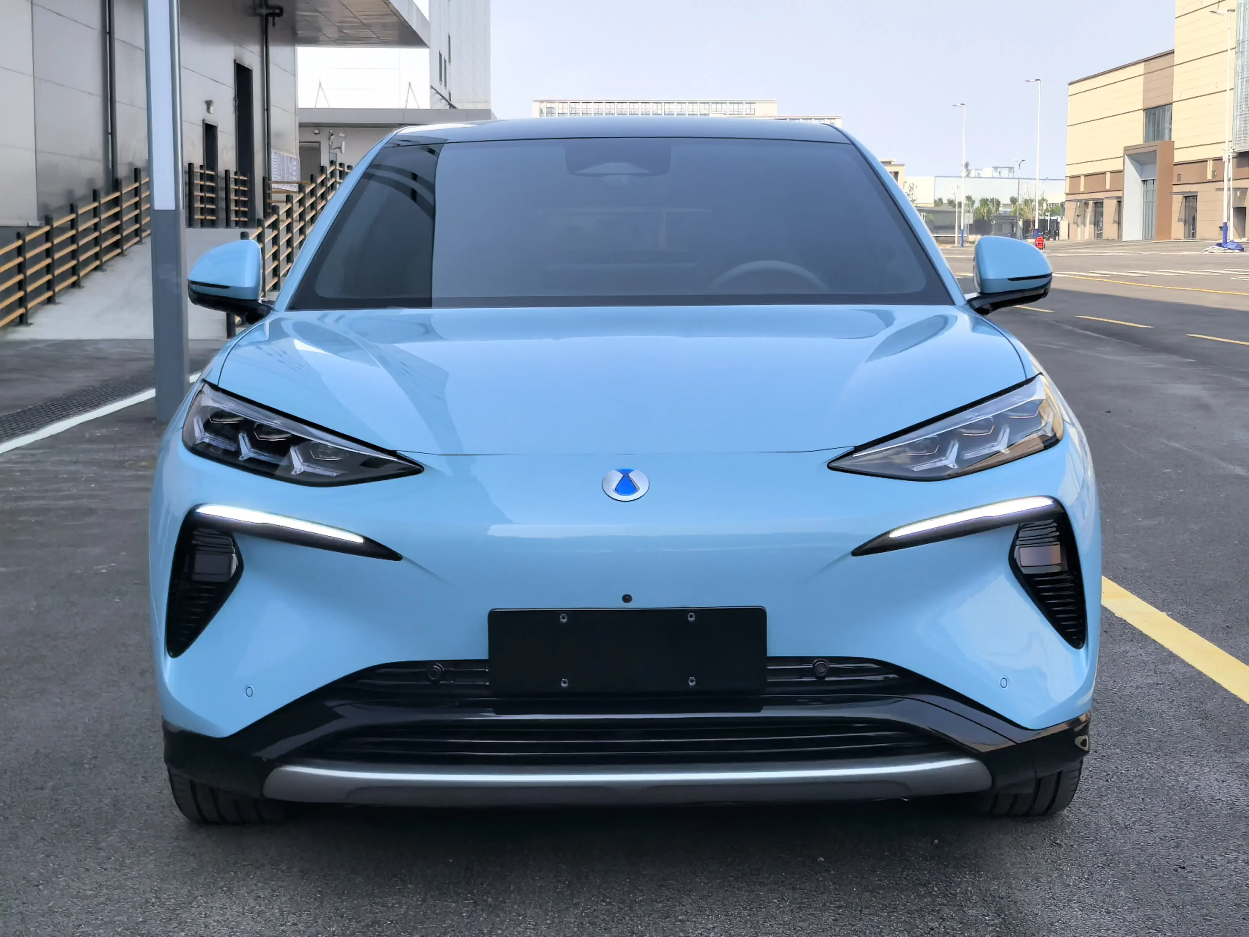 Denza N7
