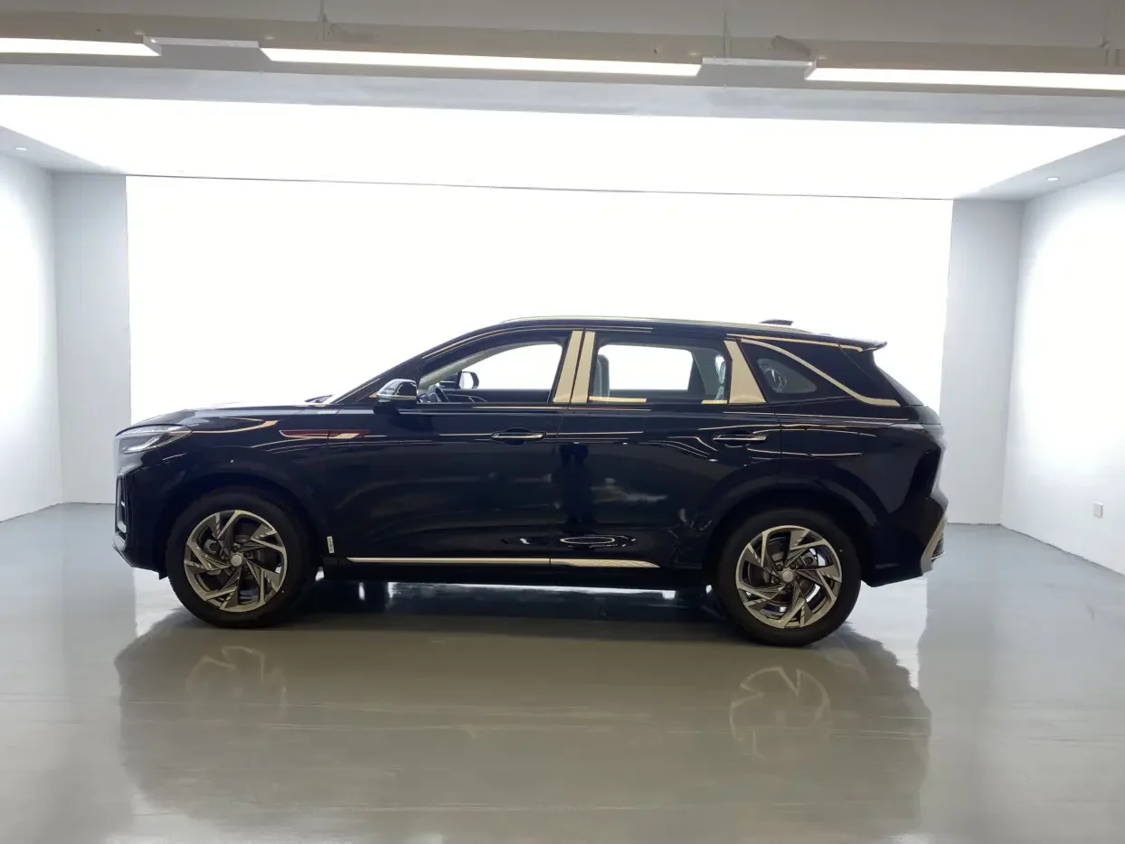 Hongqi HS3 PHEV