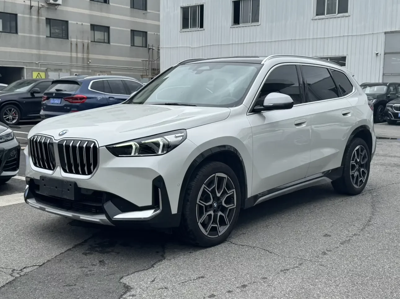 BMW X1