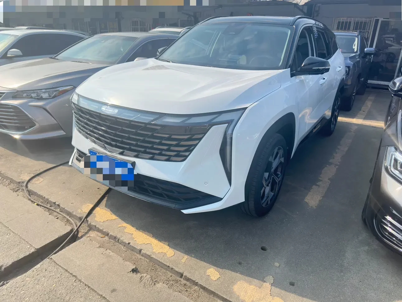 Geely Atlas L