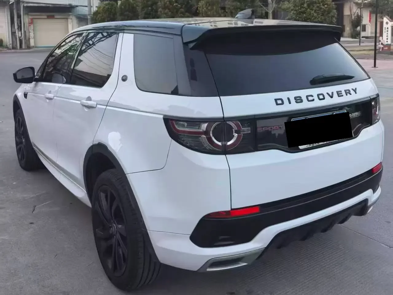Land Rover Discover the magic