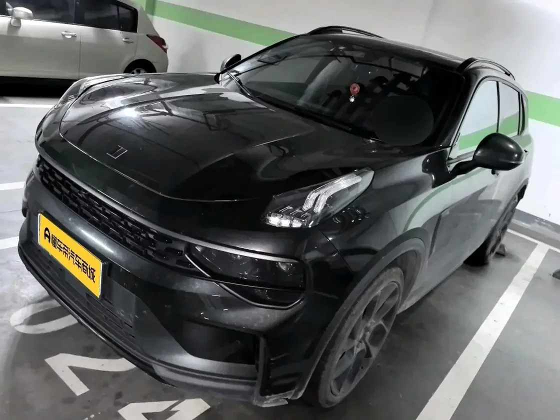 Lynk & Co 01