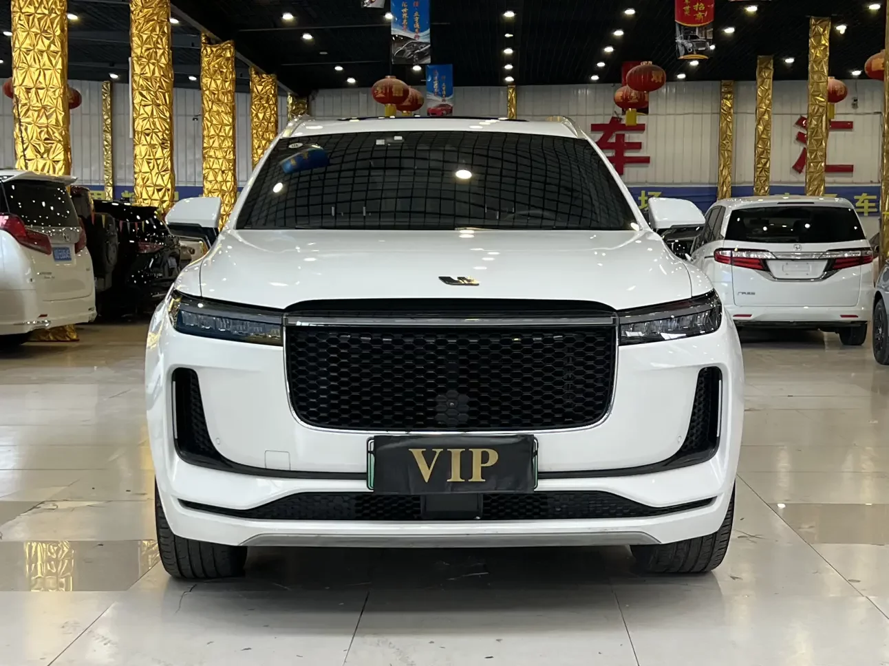 Li ONE (Ideal ONE)  из Китая