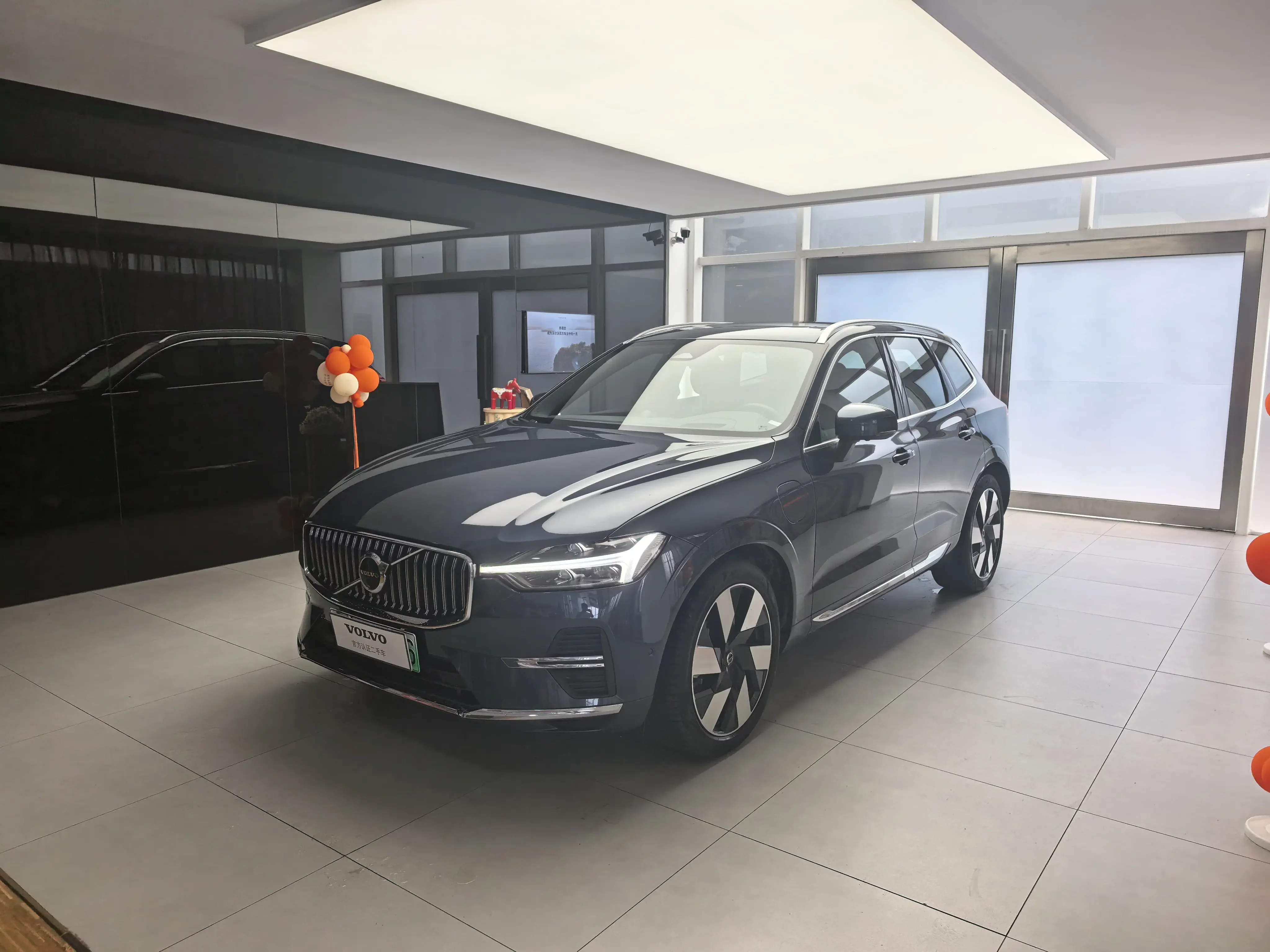 Volvo XC60 PHEV  из Китая