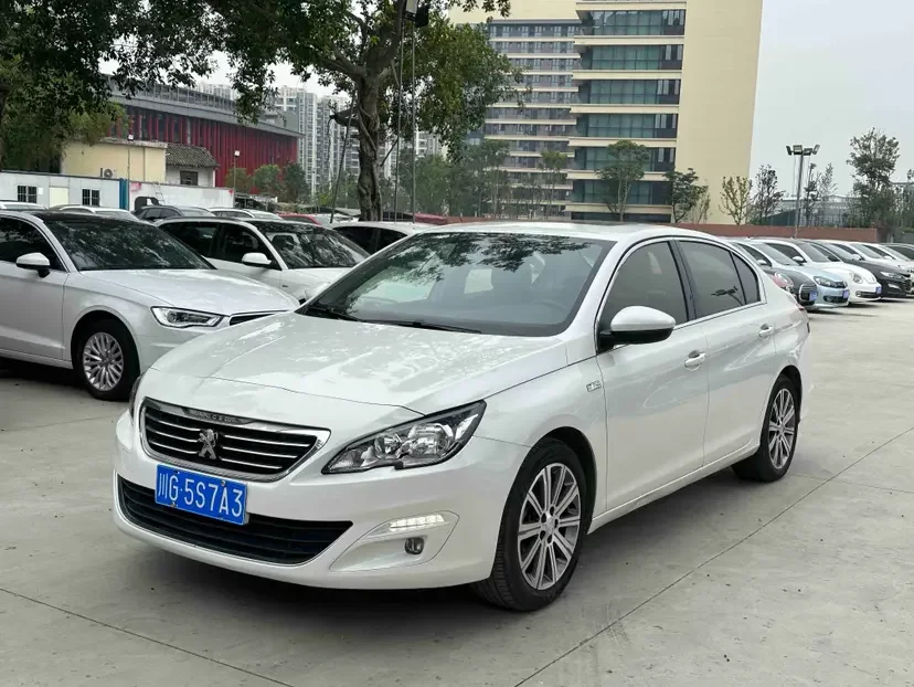 Peugeot 408