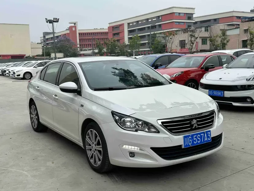 Peugeot 408