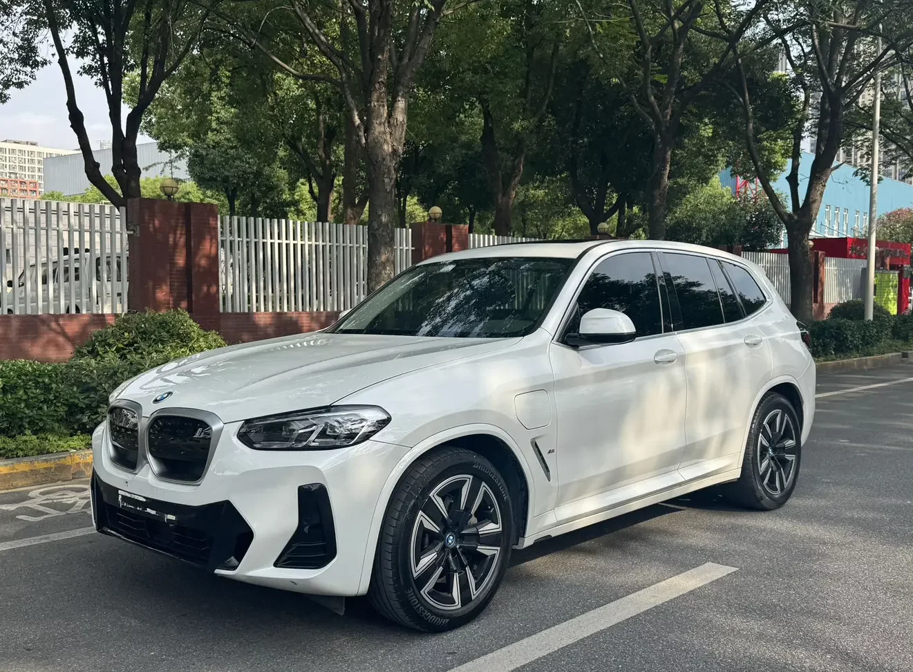 BMW iX3