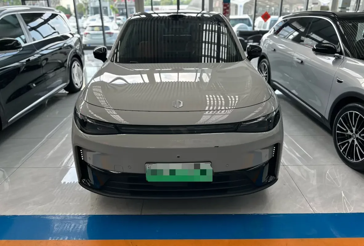 Leapmotor Zero running C10