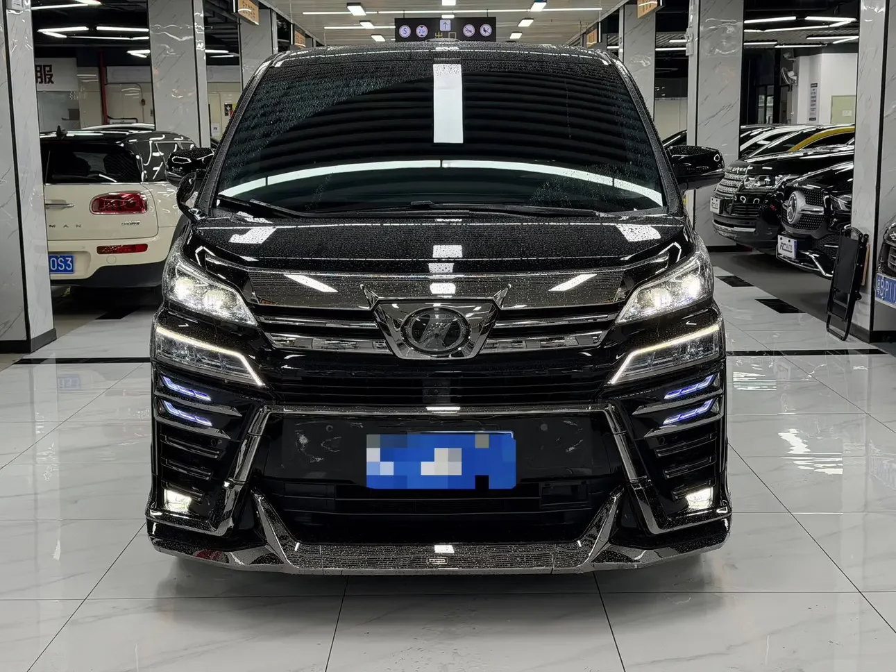 Toyota Crown Wellfire
