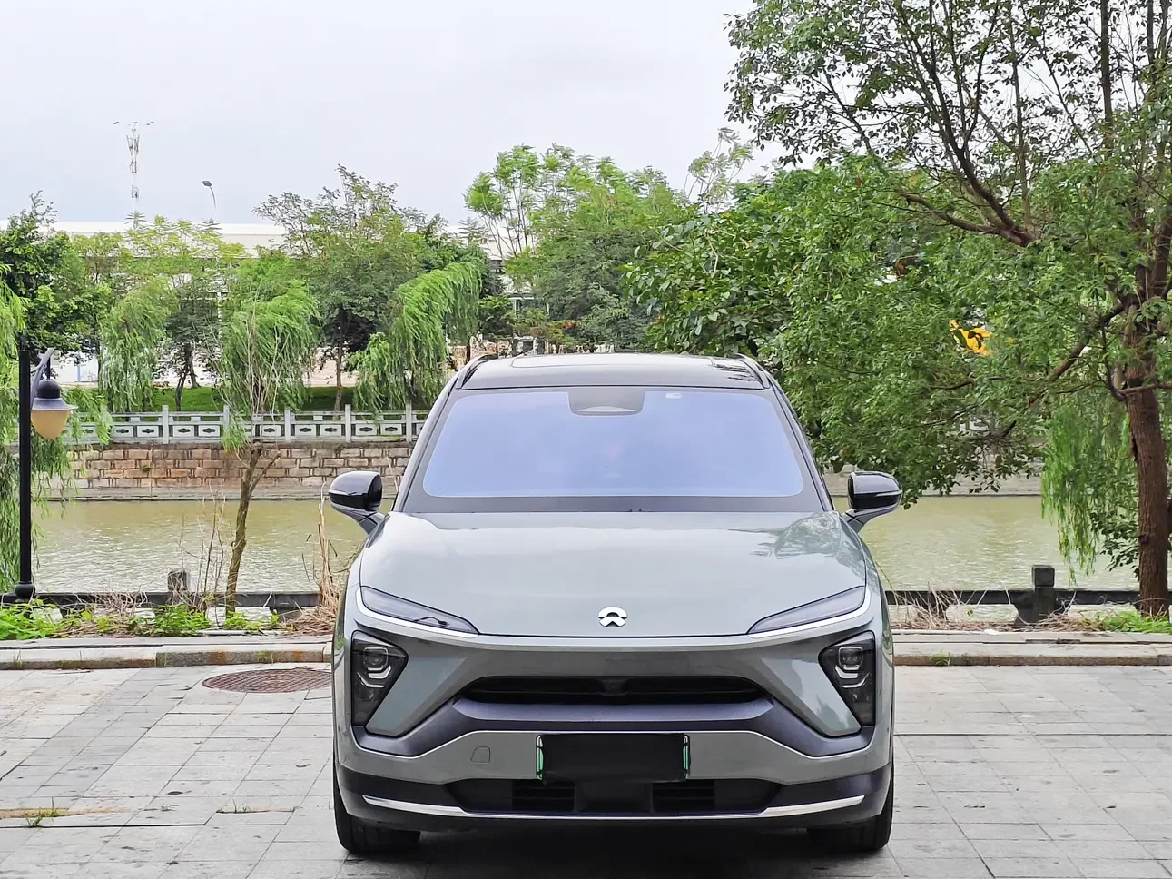 NIO ES6