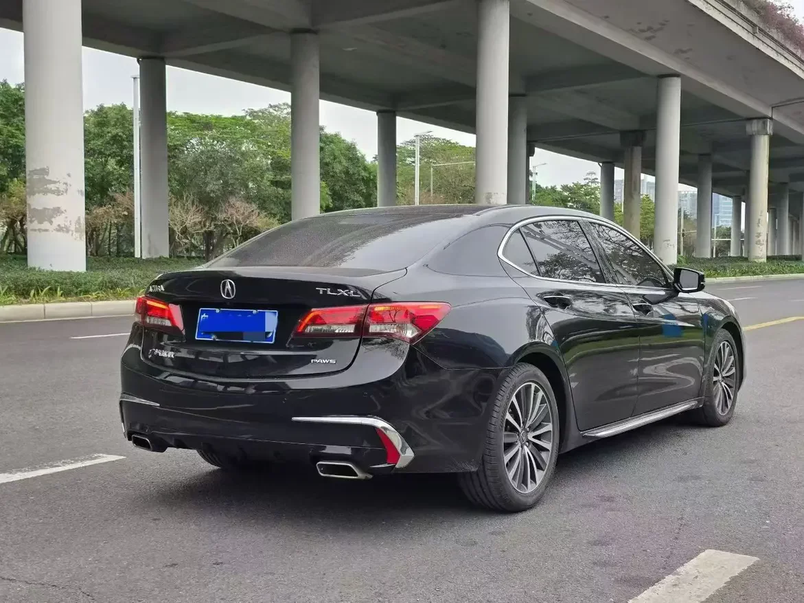 Acura TLX-L