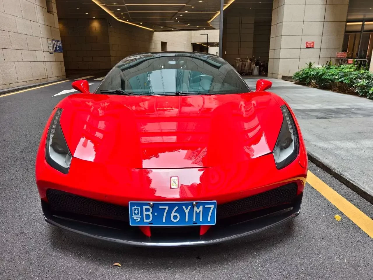 Ferrari 488