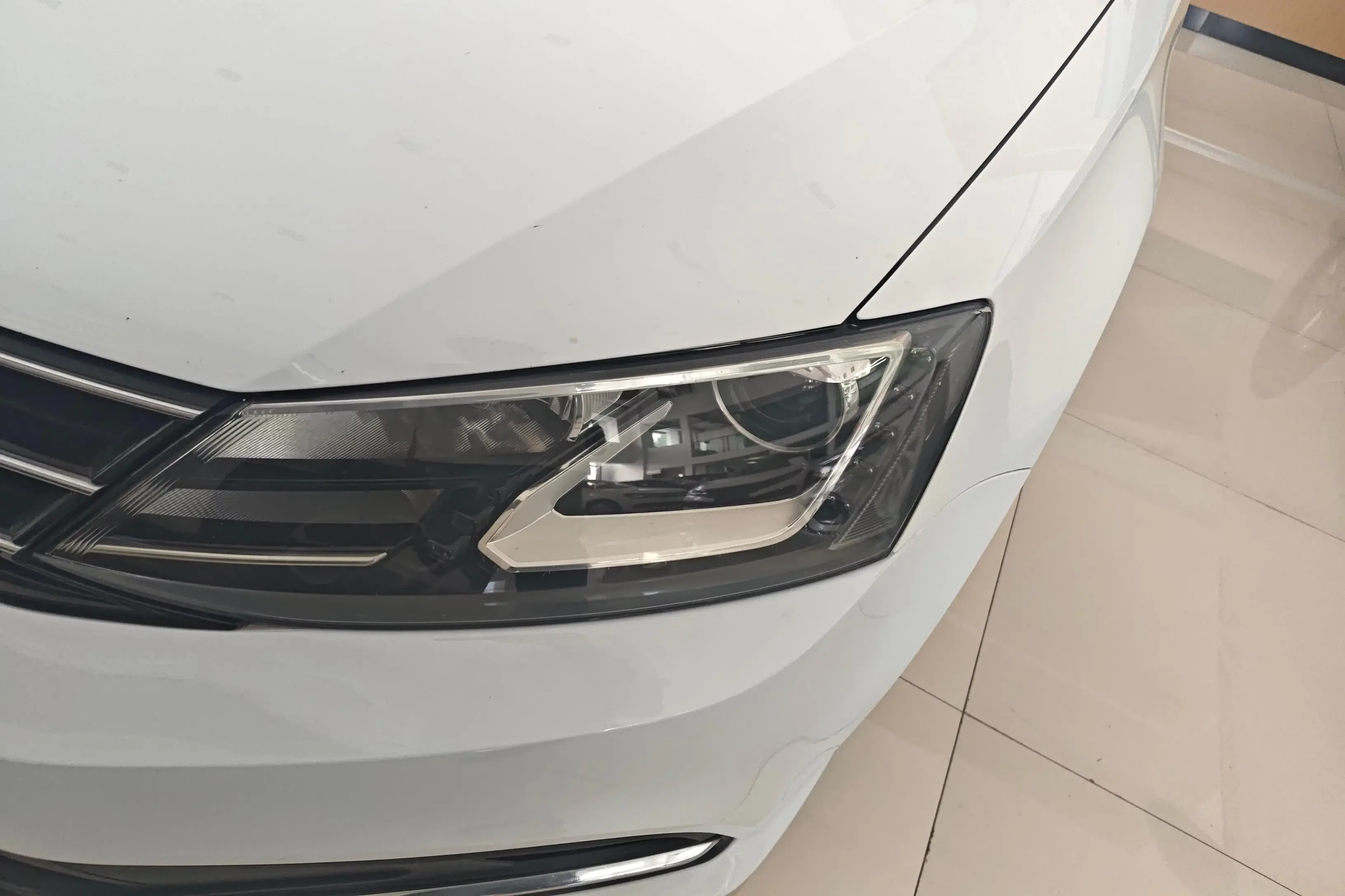 Volkswagen Sagitar