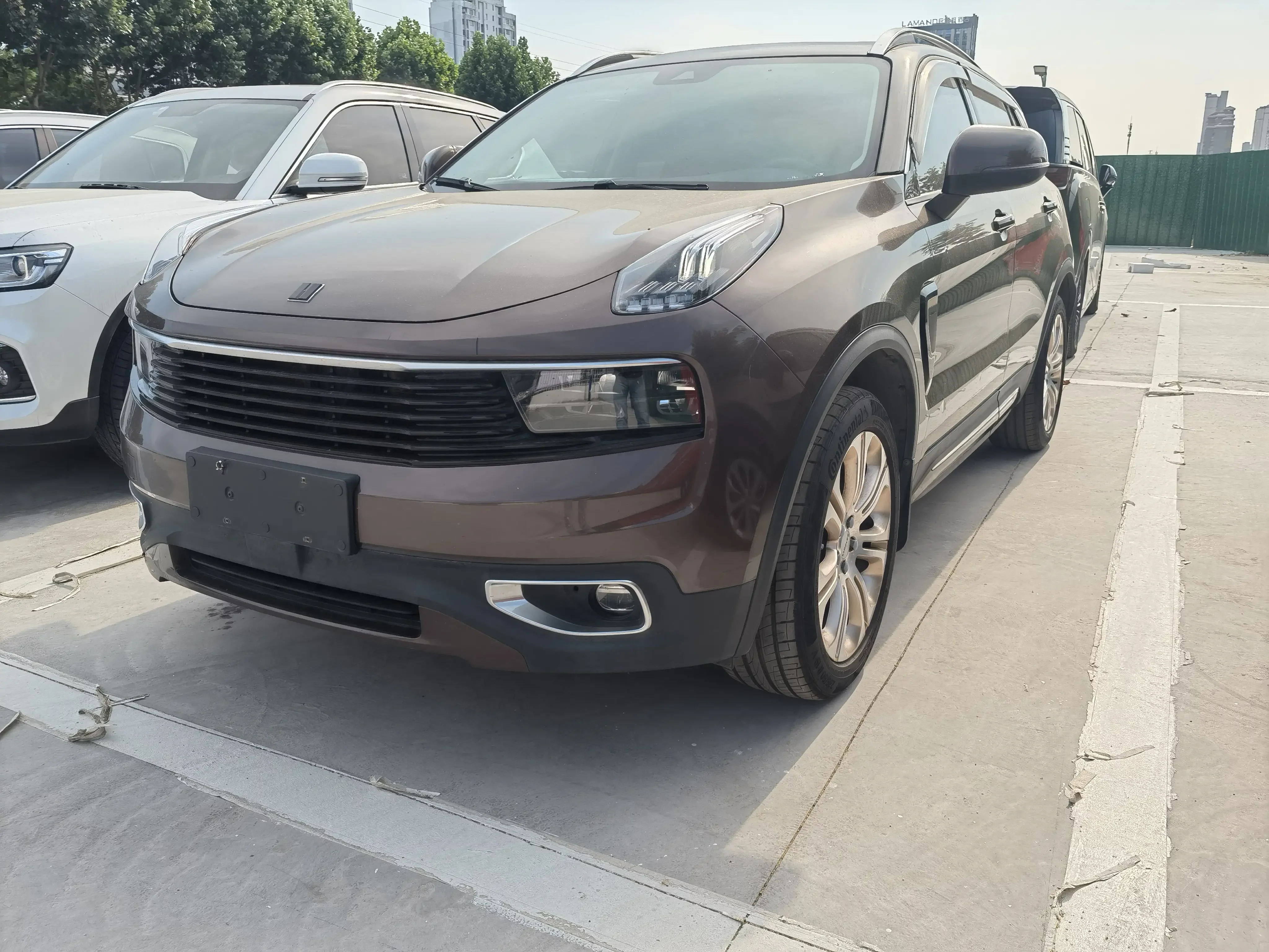 Lynk & Co 01