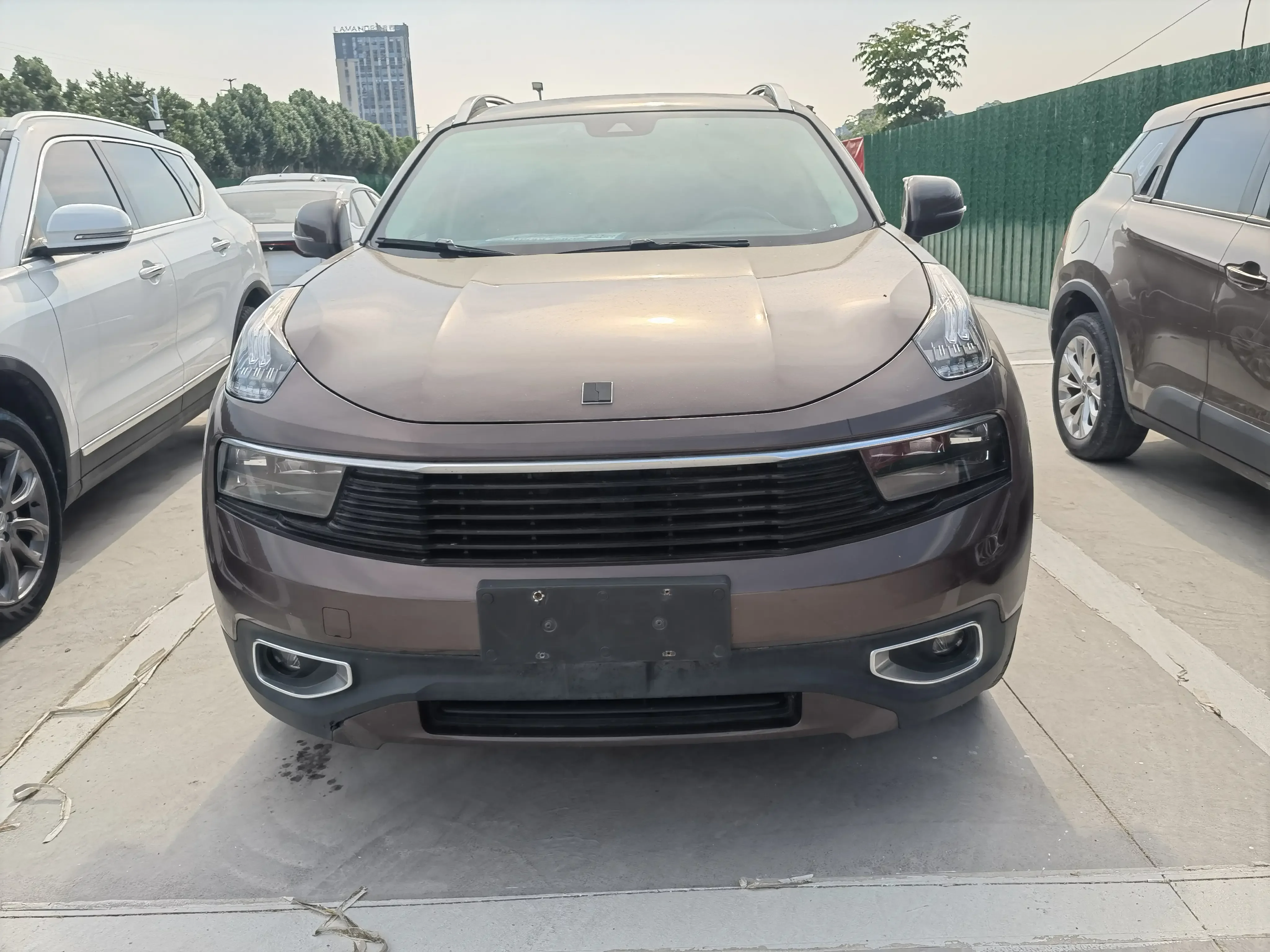 Lynk & Co 01