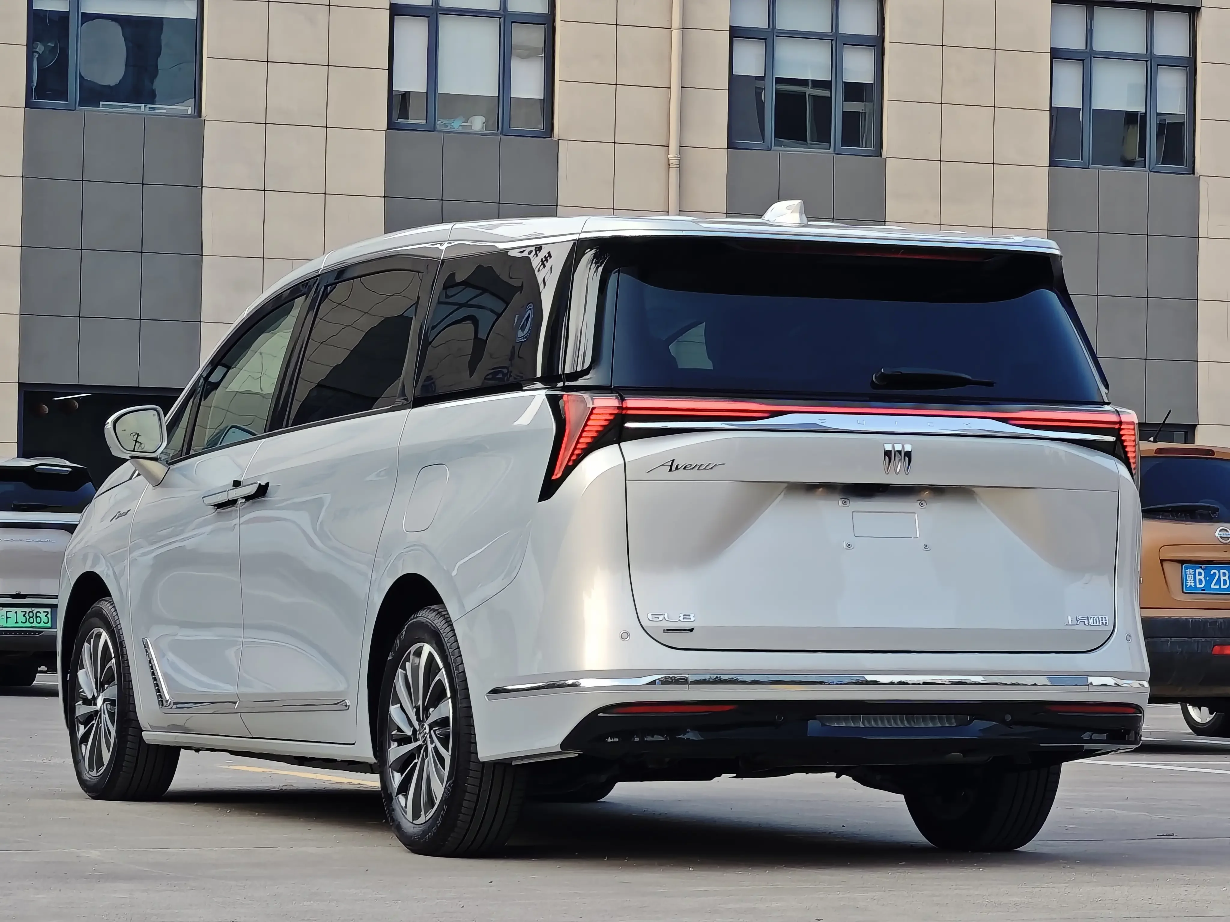 Buick GL8 PHEV