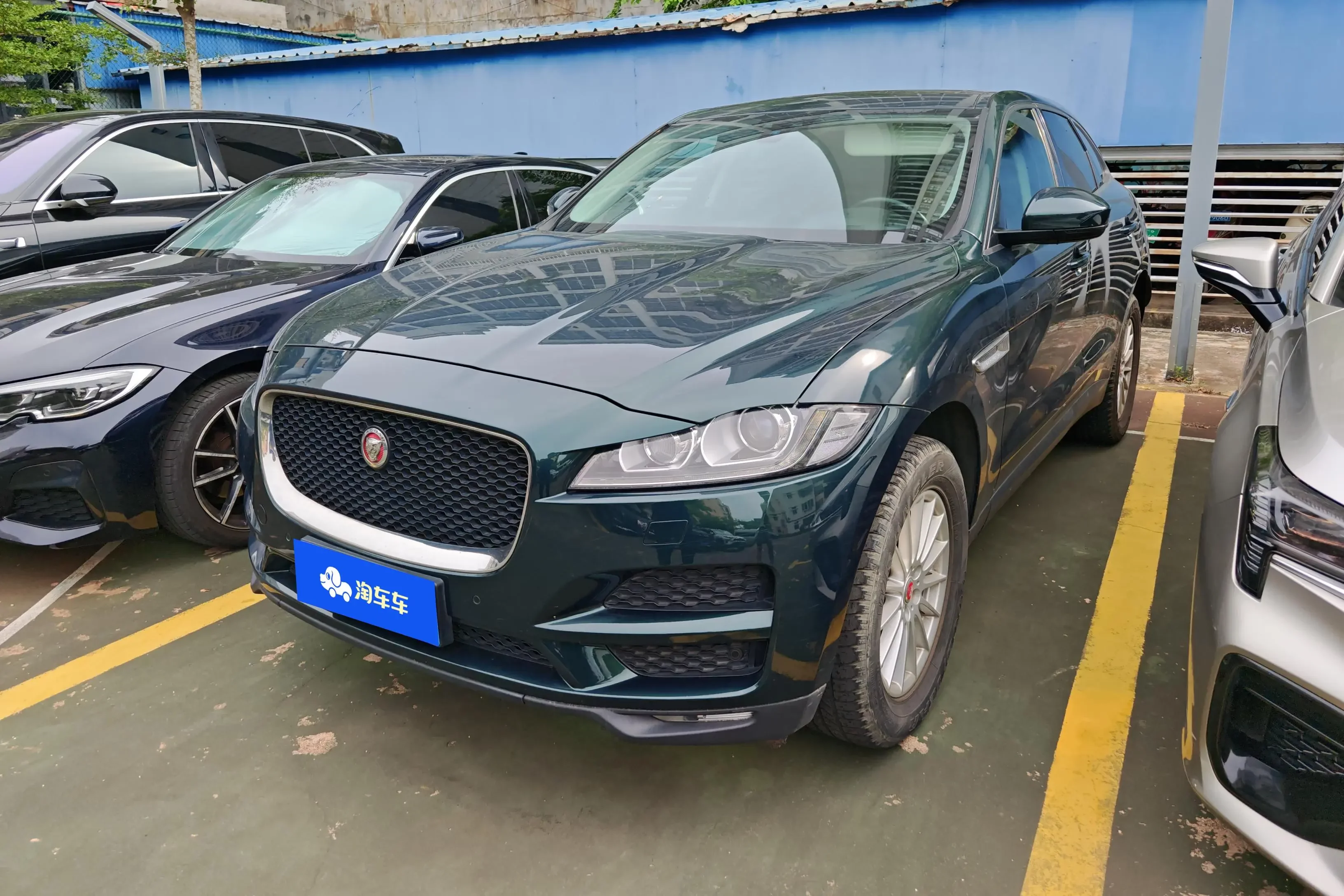 Jaguar F-PACE  из Китая