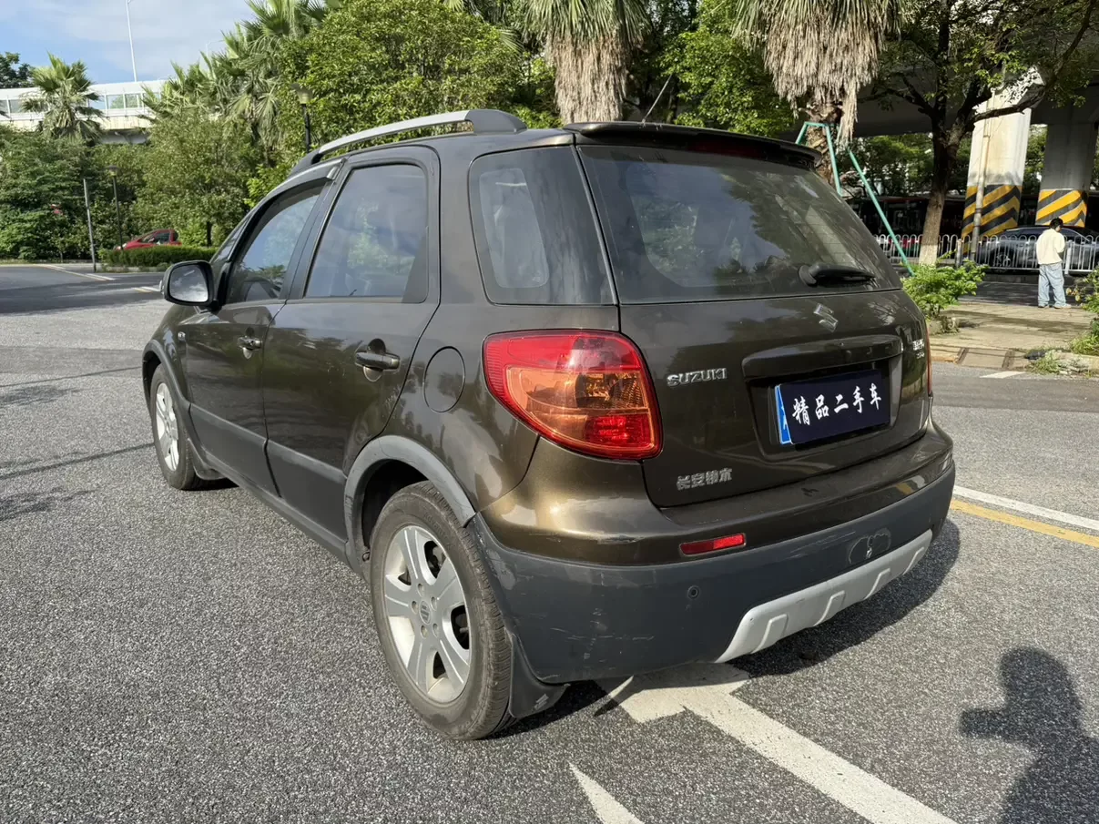 Suzuki SX4