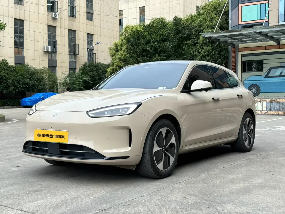 AITO M5
