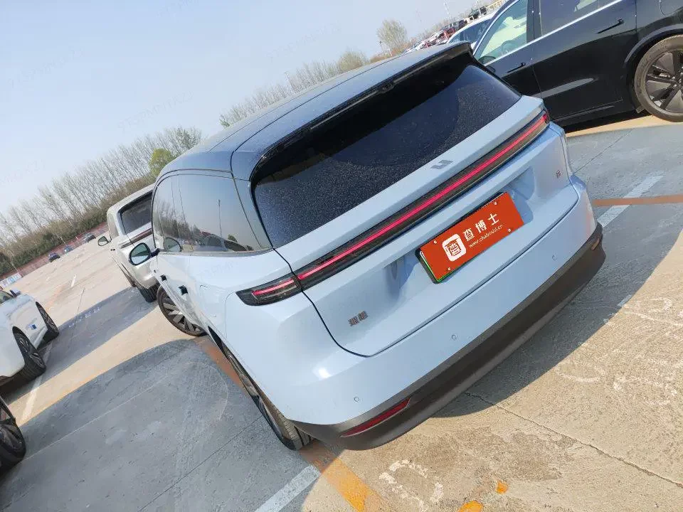 Li Ideal i8