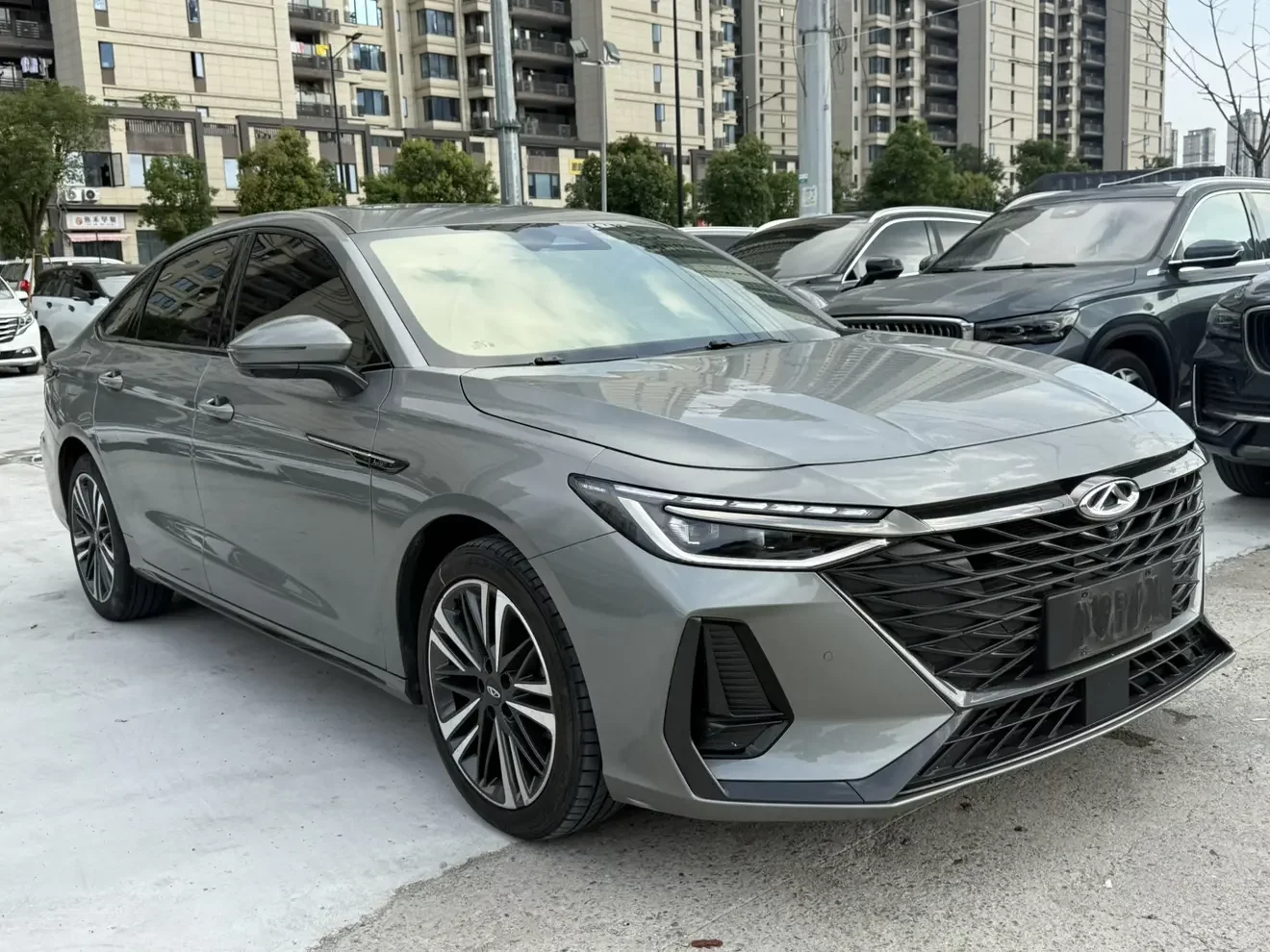 Chery Arrizo 8