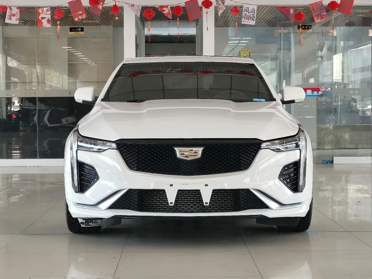 Cadillac CT4  из Китая