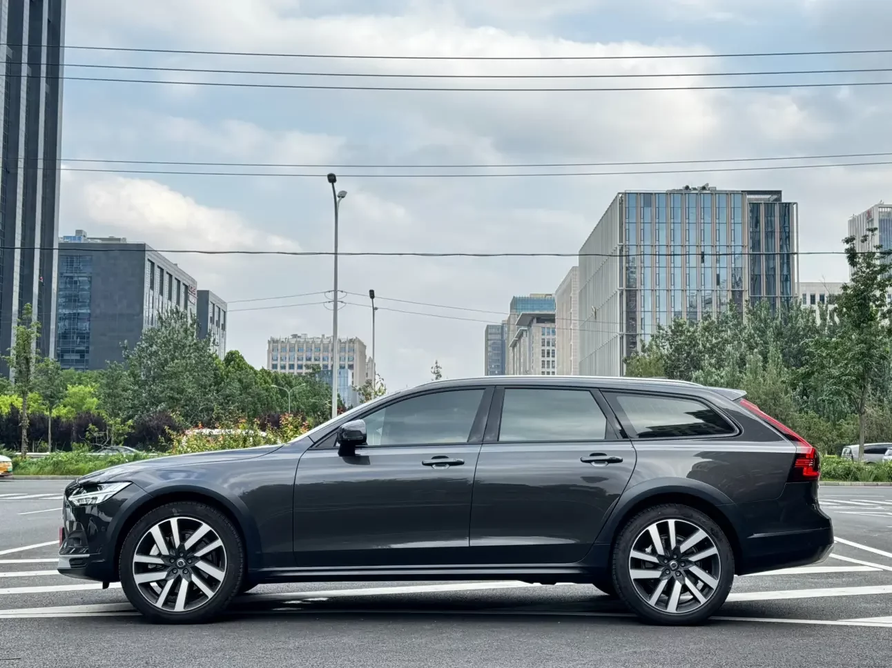 Volvo V90