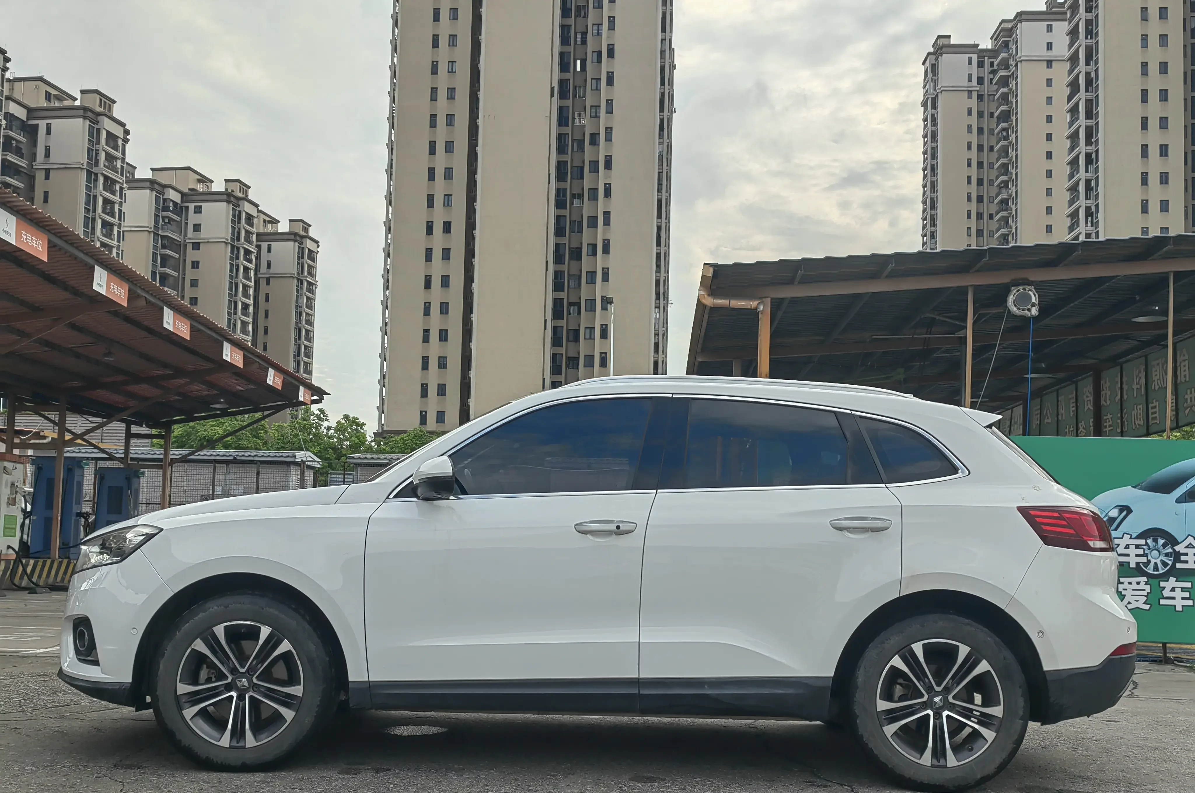 Borgward BX7