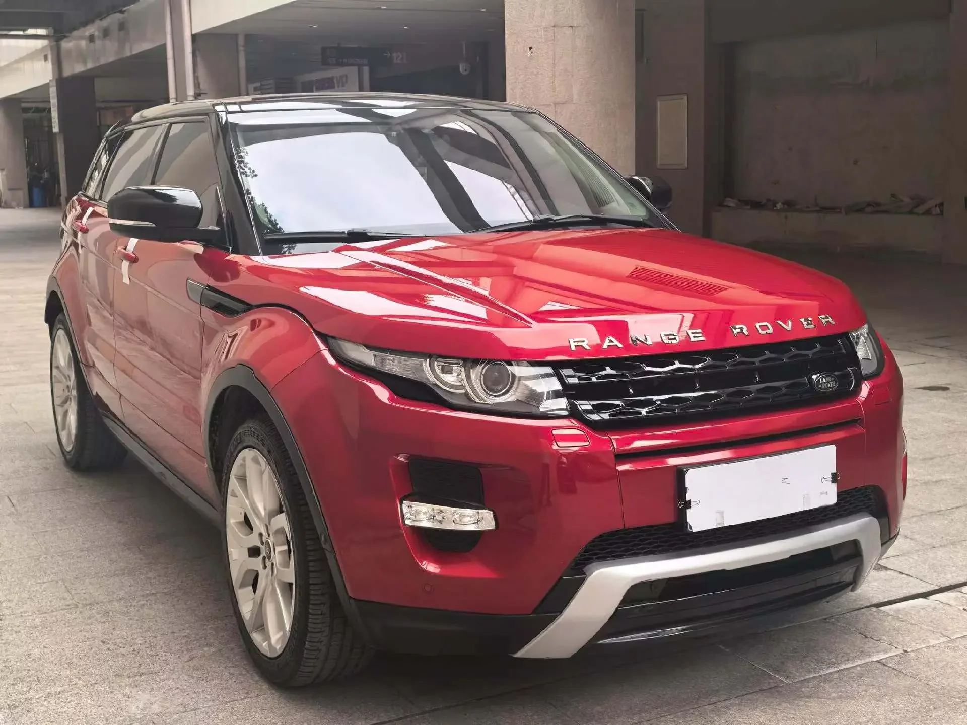 Land Rover Range Rover Evoque  из Китая