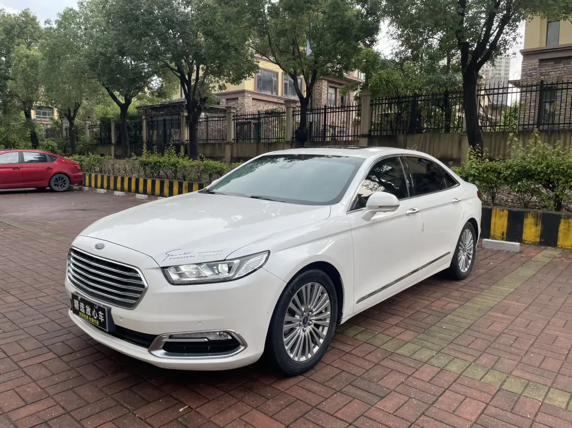 Ford Taurus