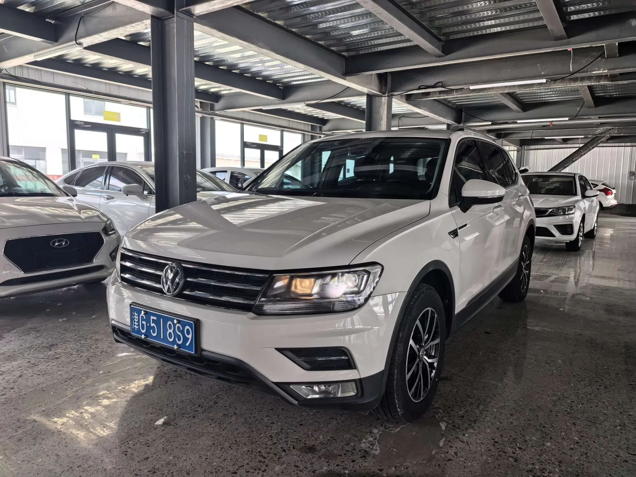Volkswagen Tiguan L