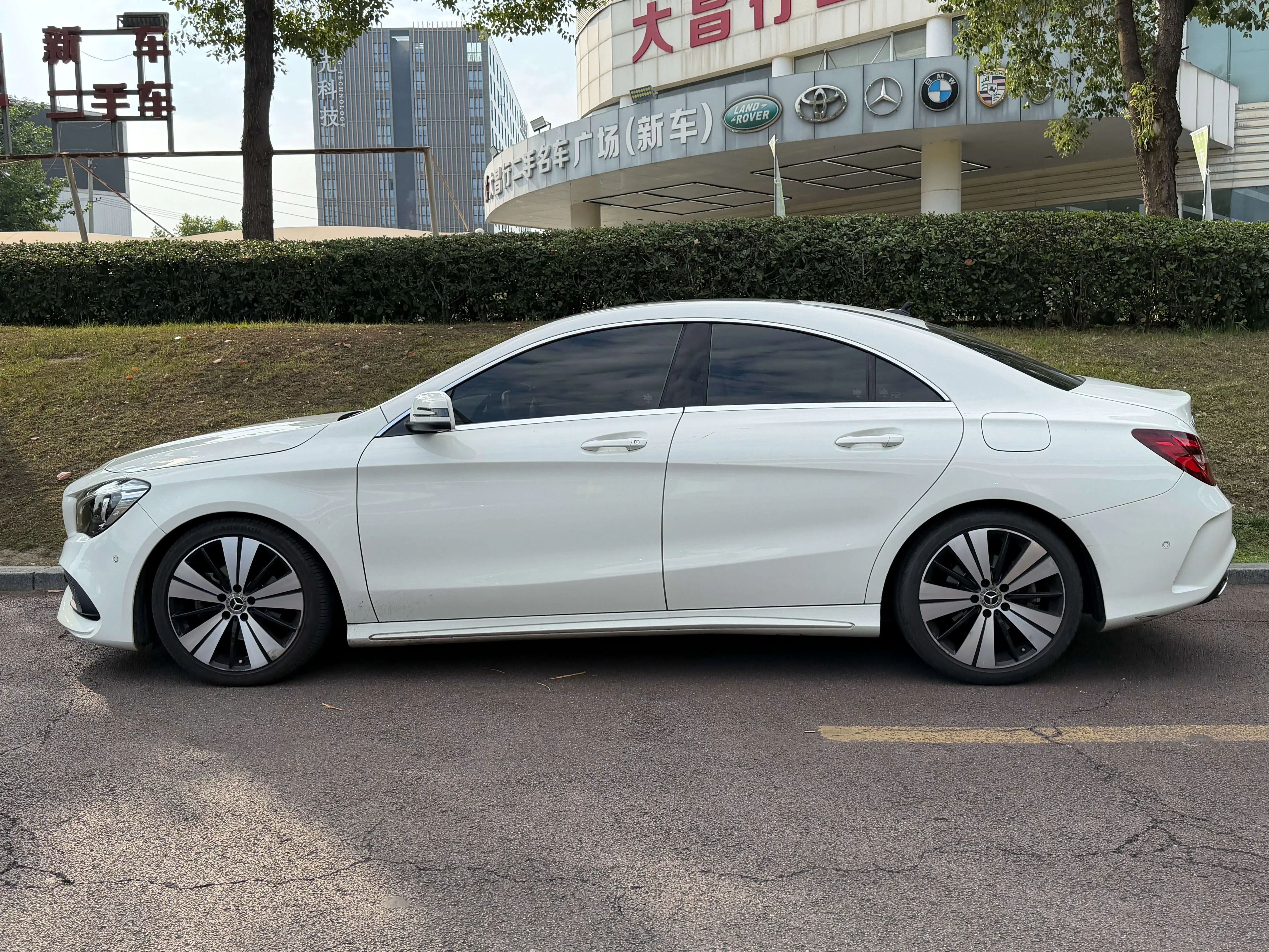 Mercedes-Benz CLA (Imported)