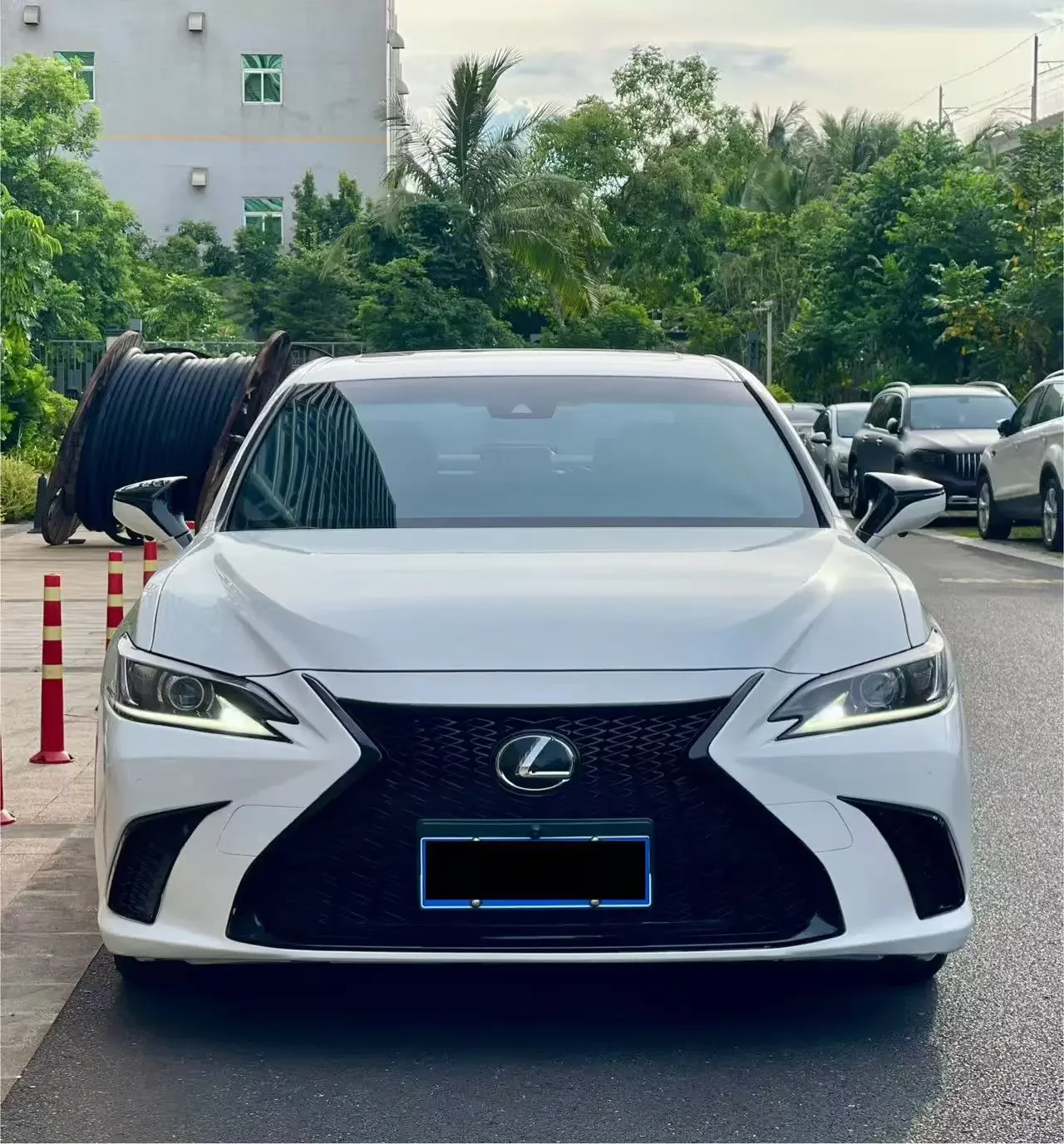 Lexus ES